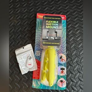 Tenikle PRO- flexible suction mount w/ wireless bluetooth clicker